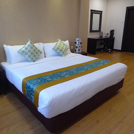 Rimbun Suites & Residences 반다르스리브가완 객실 사진