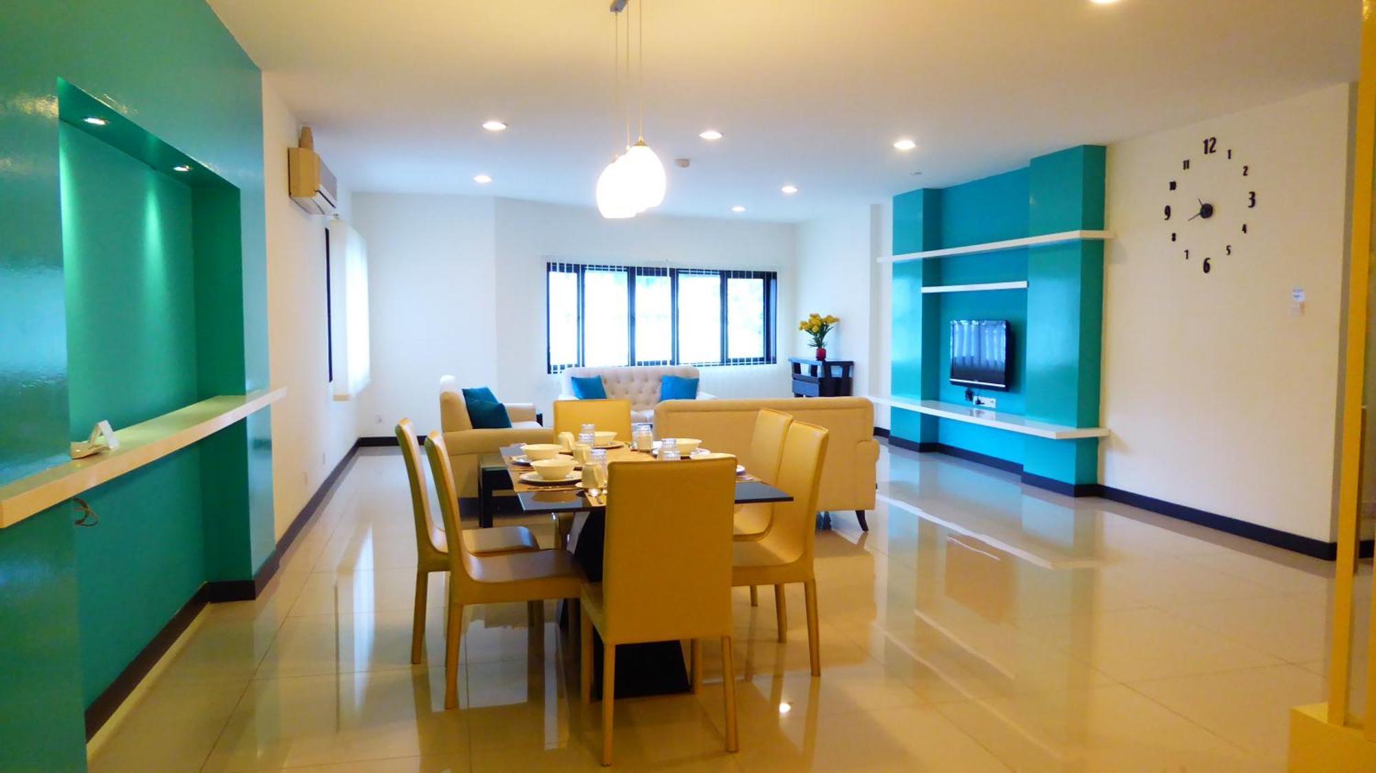 Rimbun Suites & Residences 반다르스리브가완 객실 사진