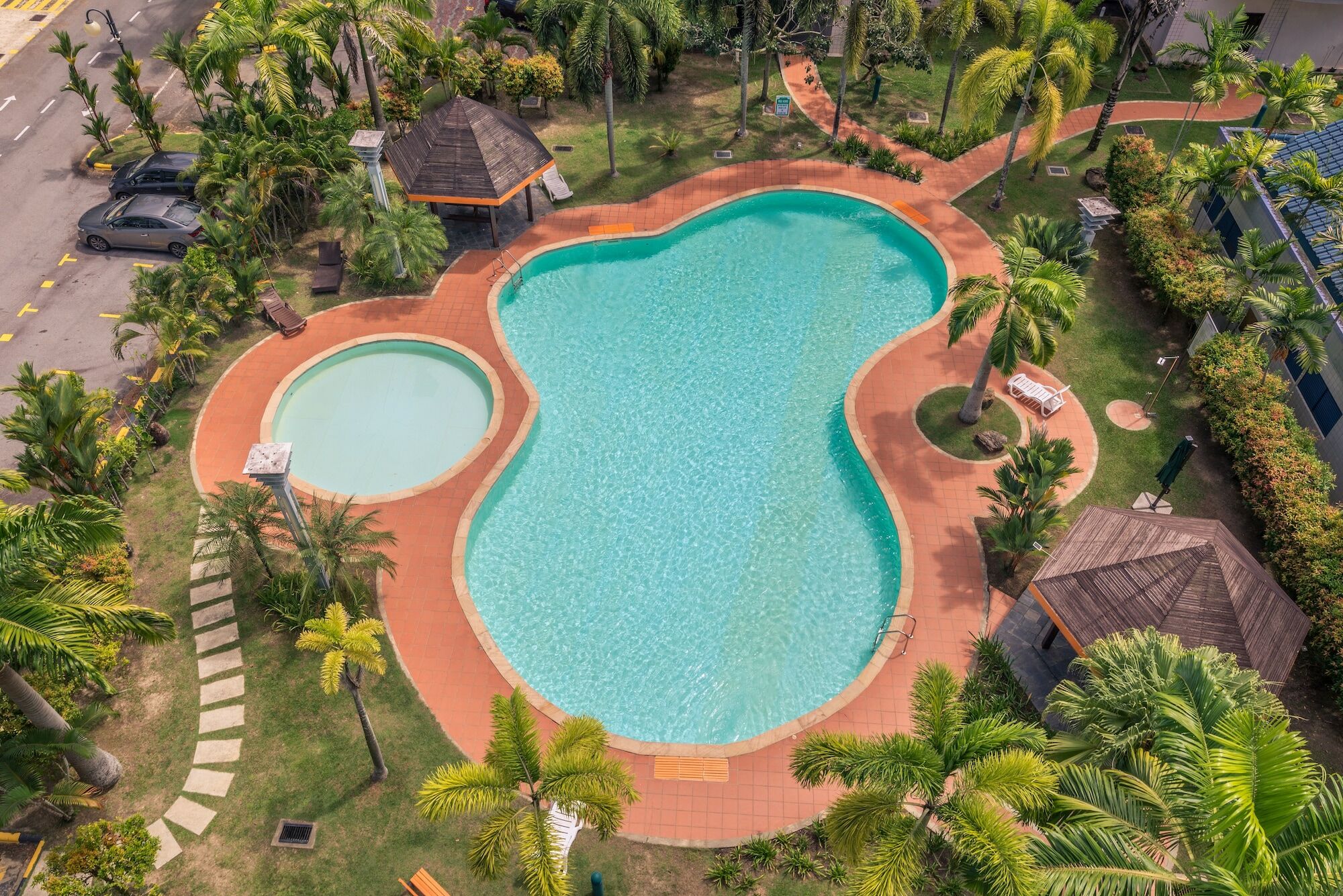 Rimbun Suites & Residences 반다르스리브가완 외부 사진