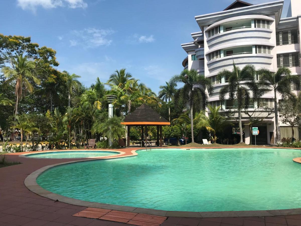 Rimbun Suites & Residences 반다르스리브가완 외부 사진