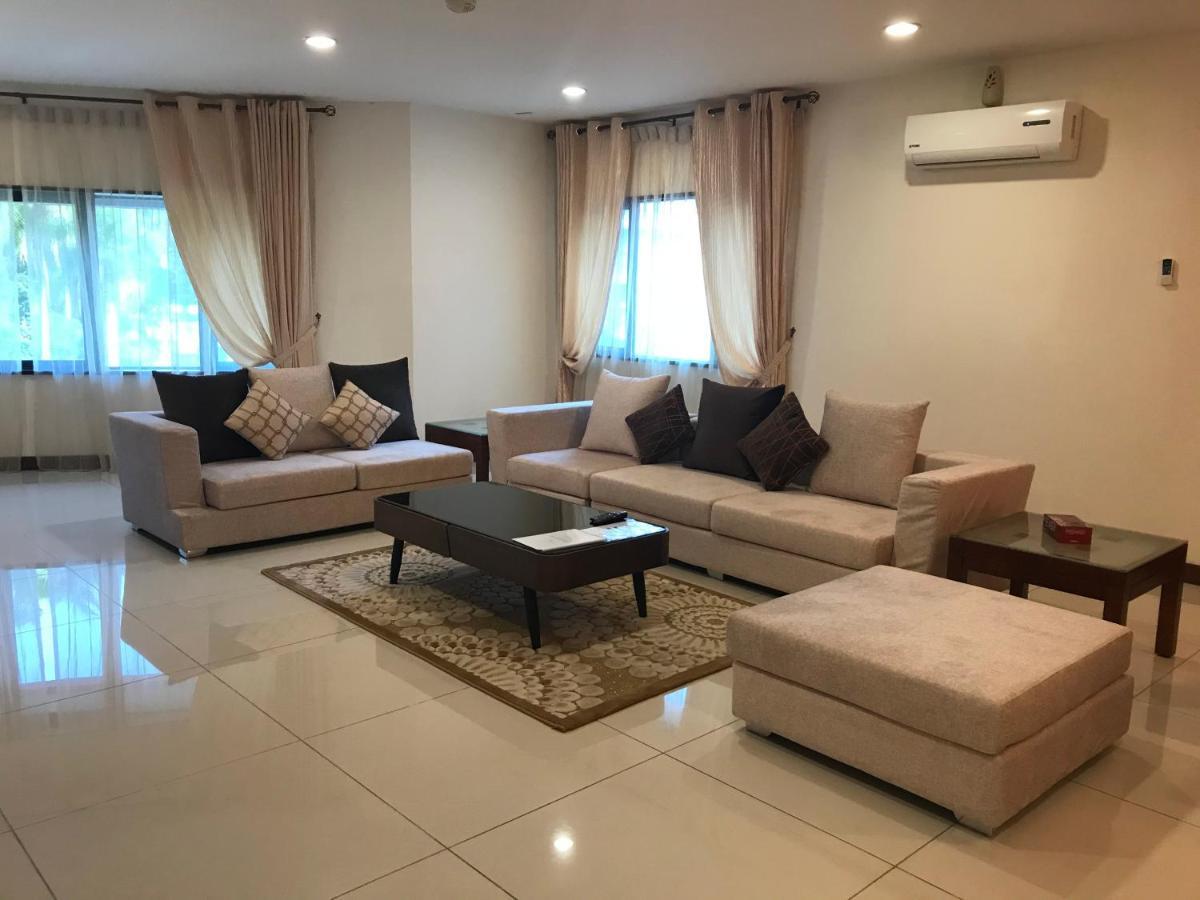 Rimbun Suites & Residences 반다르스리브가완 외부 사진